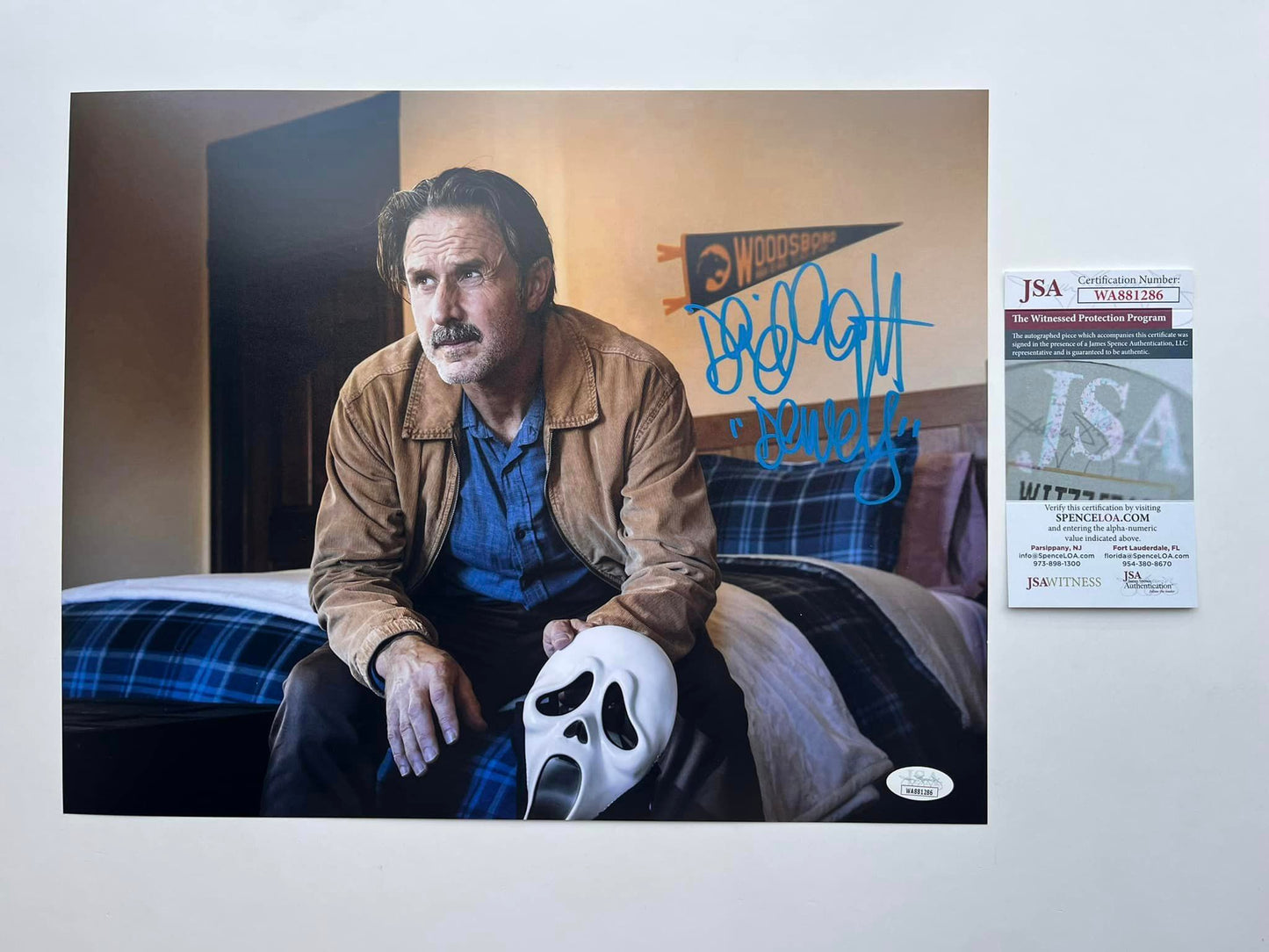 David Arquette Signed "Dewey" 11x14 Scream Photo - JSA COA