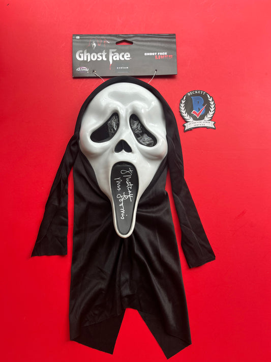 Laurie Metcalf Signed Scream Ghostface Mask BAS 1W512885