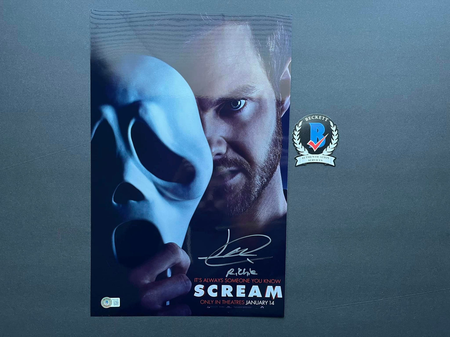 Jack Quaid "Scream" Inscribed METALLIC 11x17 Photo - BAS WU01686